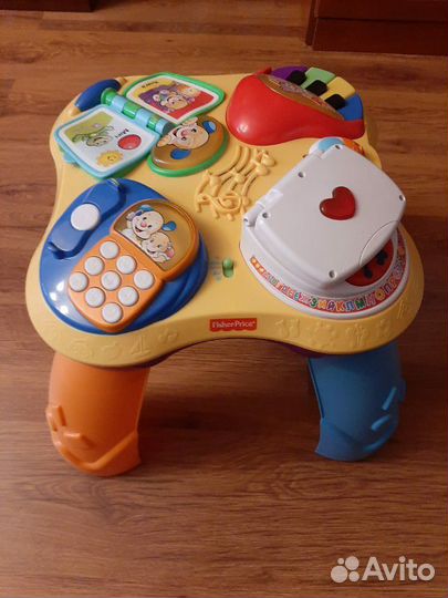 Развивающий столик для малышей