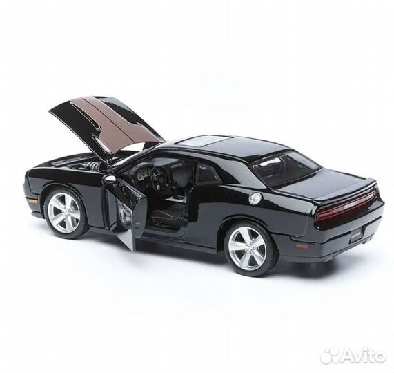 Автомобиль конструктор Dodge Challenger SRT 8