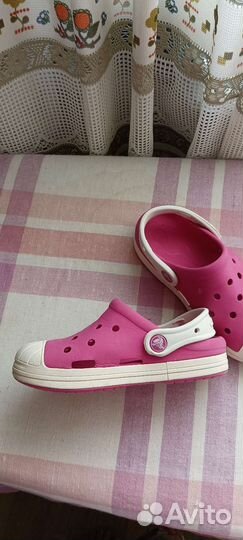 Crocs, C12