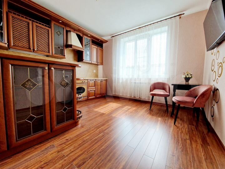 3-к. квартира, 92,3 м², 10/10 эт.