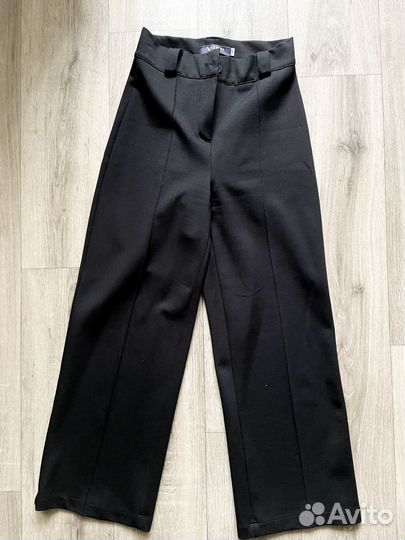 Брюки черные прямые