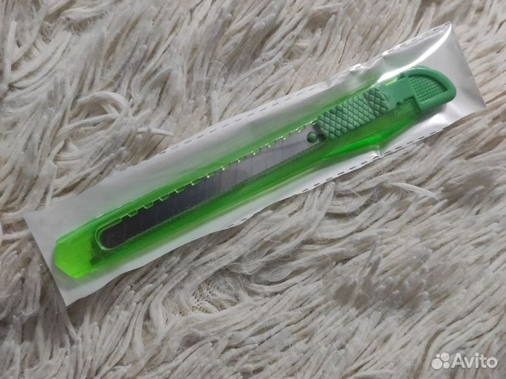 Канцелярский нож