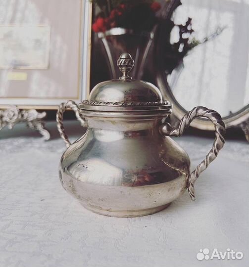 Сахарница из серебра