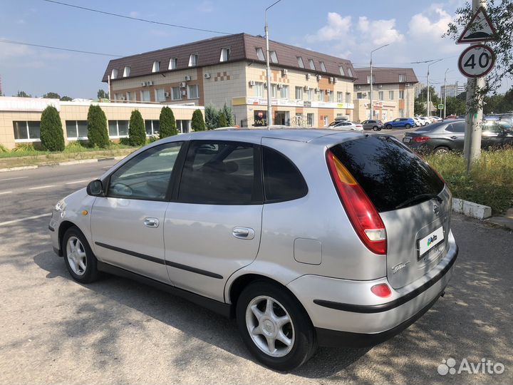 Nissan Tino, 2000