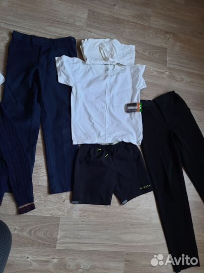 Рубашка школьная 128, брюки, кофта, шорты