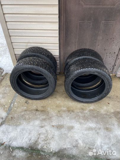 Nokian Tyres Hakkapeliitta 8 225/45 R17 и 245/40 R17