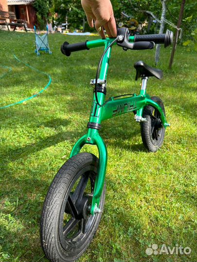 Беговел Triumf active