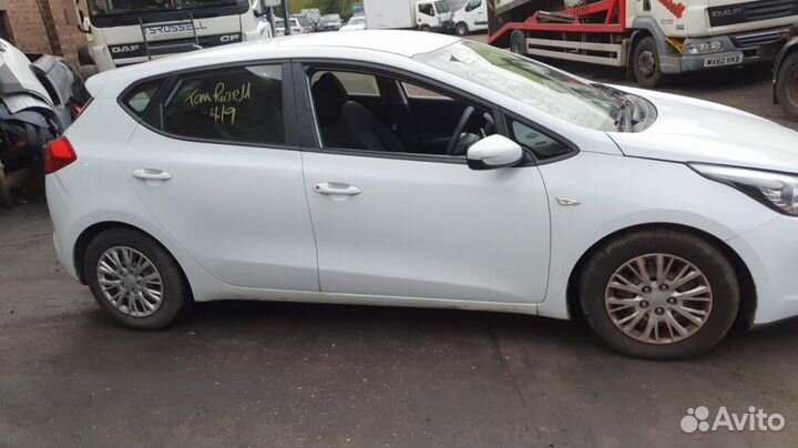 В разборе Kia Ceed II JD 1.4 G4FA МКПП 2012