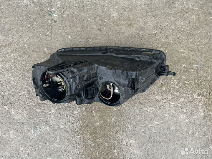 Фара правая Skoda Octavia A7 2013-17