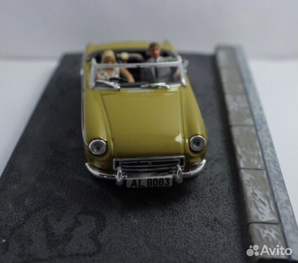 MGB 007 James Bond масштабная модель 1:43
