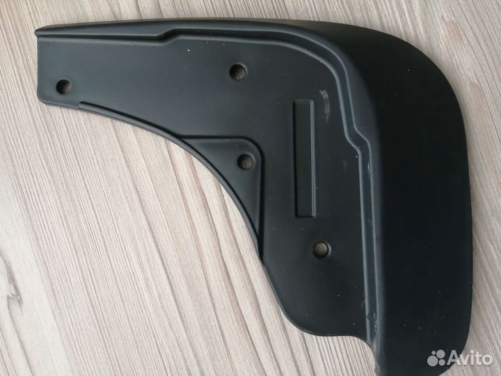 Брызговик для Мазда сх5 (передний правый)