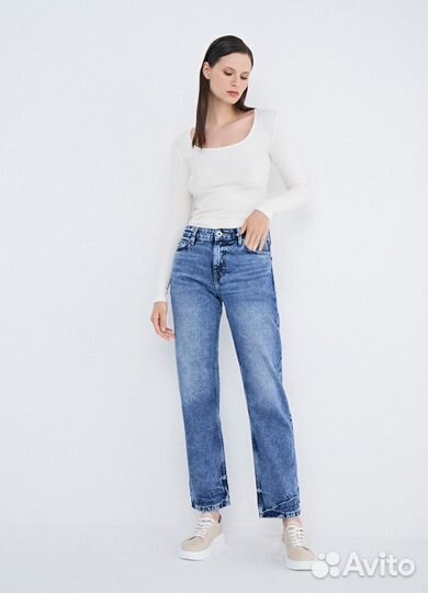 Прямые джинсы