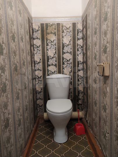 Комната 10,9 м² в 4-к., 3/9 эт.