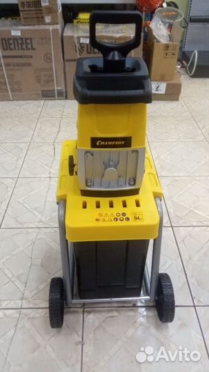 Садовый измельчитель электрический Champion SH 280