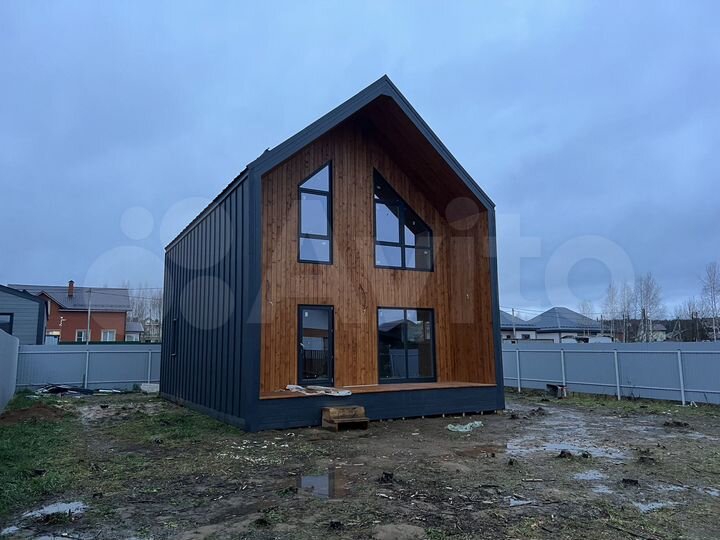 Дом 115 м² на участке 7,6 сот.