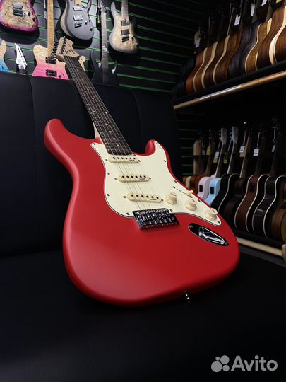 Электрогитара Fender стиль стратокастер (Новая)