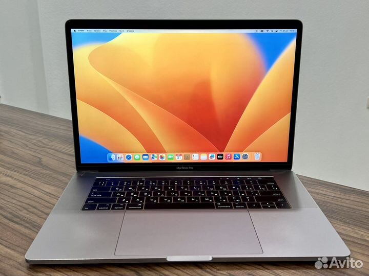 Apple MacBook Pro 15 2017 i7 / 16 / 2 TB