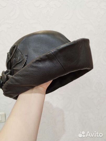 Шляпа кожаная женская