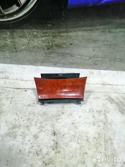 Пепельница с прикуривателем Mercedes W211