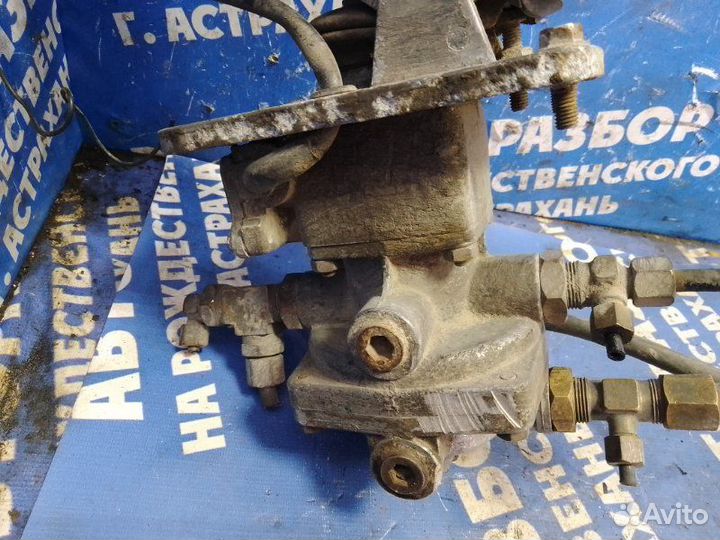 Педаль тормоза. Лиаз 5256 АВТОБУС ямз-6563 2008