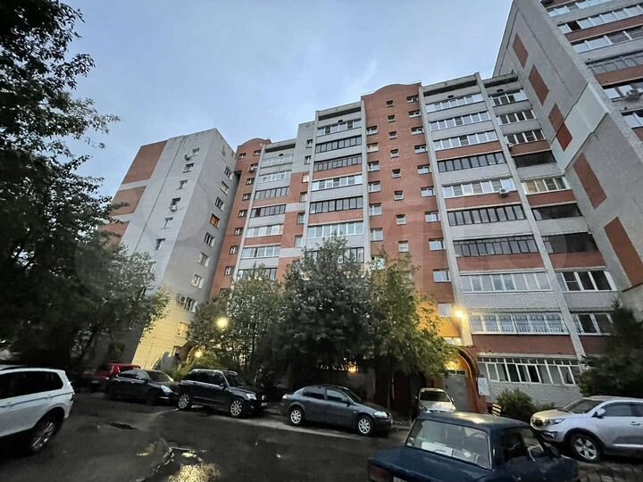 2-к. квартира, 88,2 м², 1/12 эт.