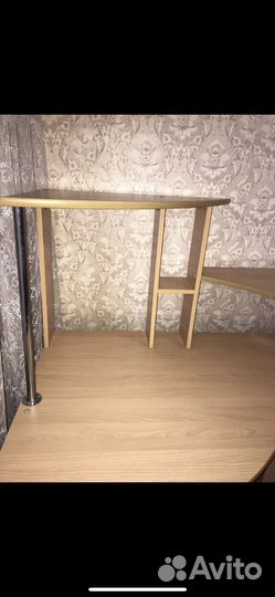 Компьютерный стол