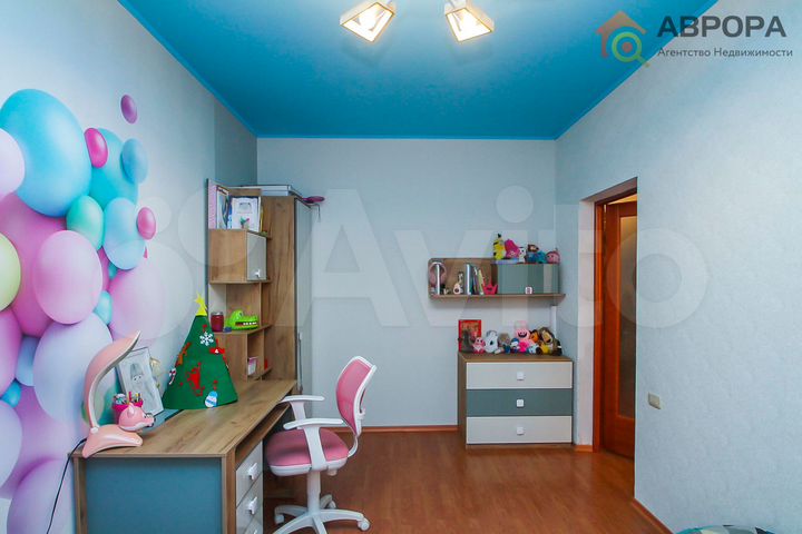 3-к. квартира, 111 м², 5/5 эт.