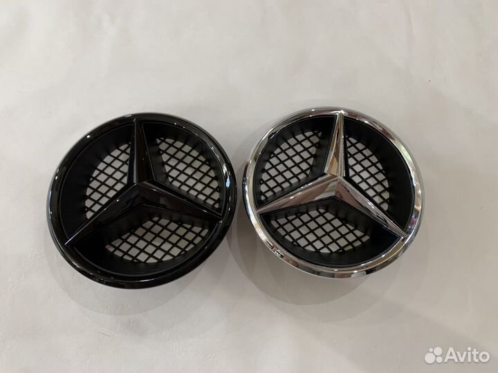 Эмблема на решетку Mercedes C W204