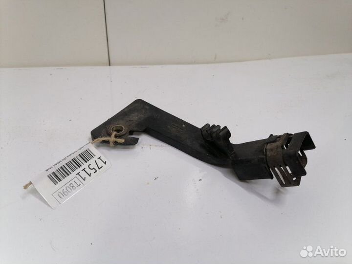 Кронштейн датчика ABS передний правый Mercedes