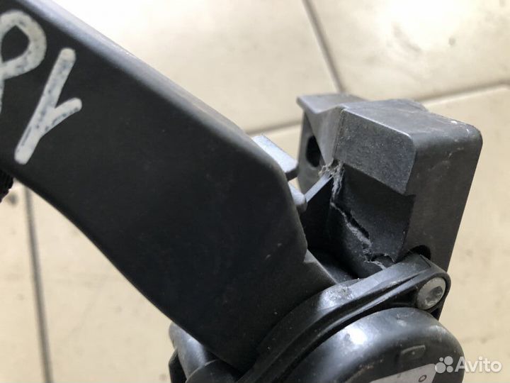 Педаль газа с дефектом Mitsubishi Colt Z30