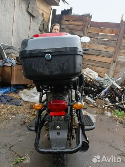 Продаю мопед