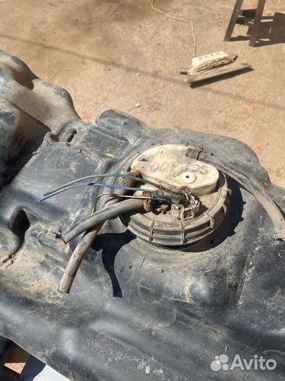 Бак на 70 литров volkswagen crafter 2011 пластик