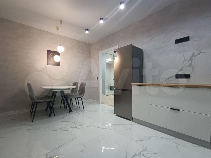 2-к. квартира, 65 м², 6/9 эт.