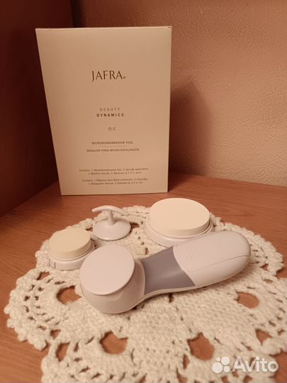 Массажер лица Jafra для микродермобразии