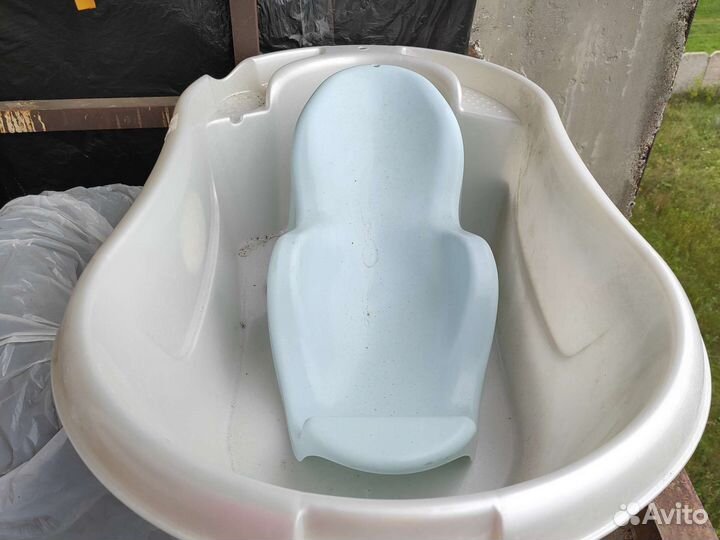 Ванночка для купания с горкой