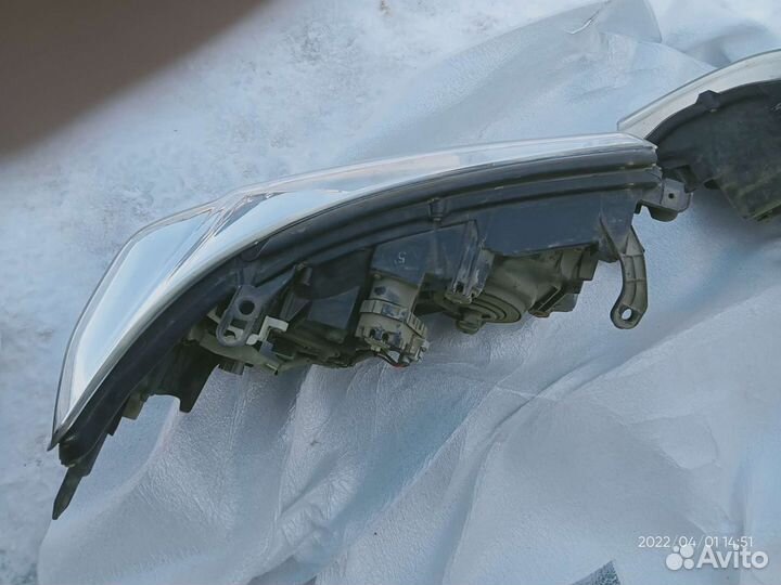 Фары LC 200 оригинал