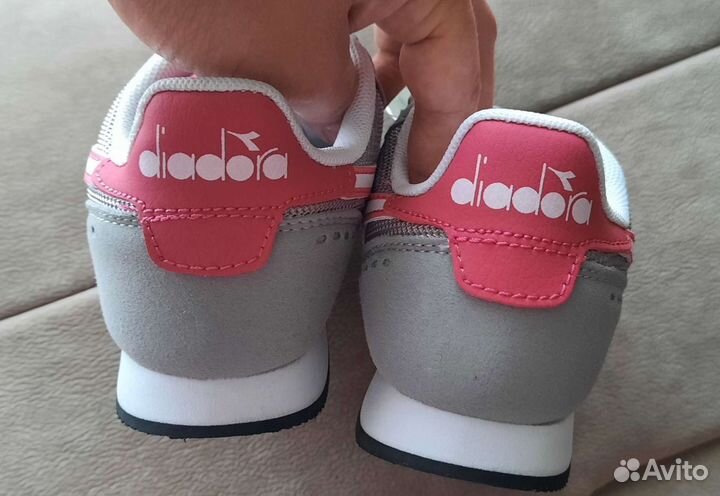 Новые Кроссовки детские 31 Diadora