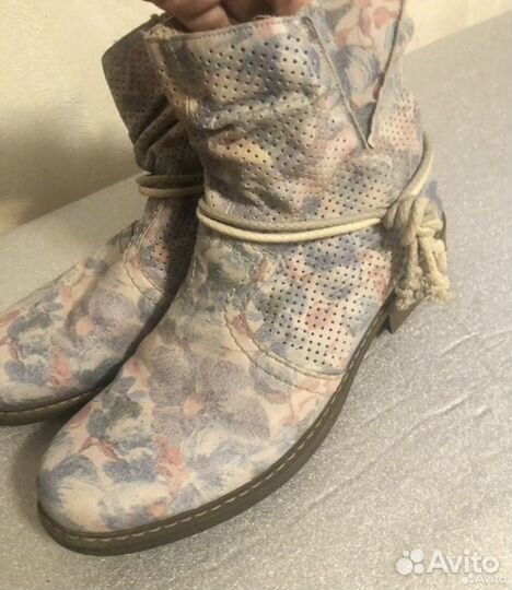 Ботинки женские42