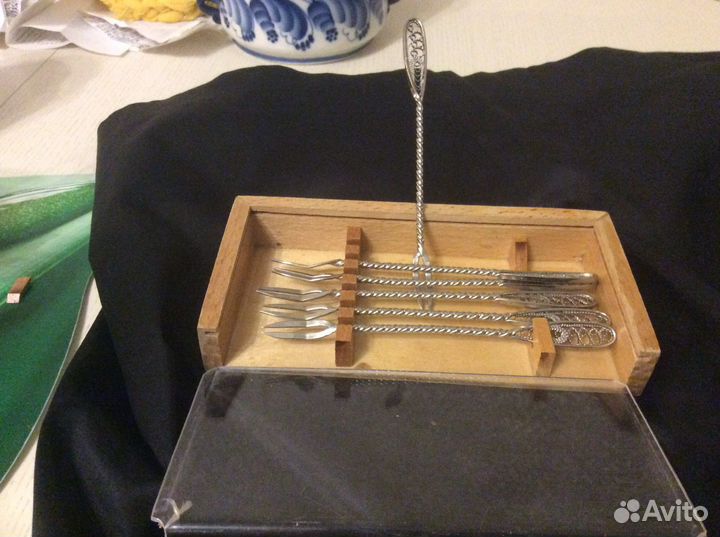 Набор мельхиоровых вилочек для канапе