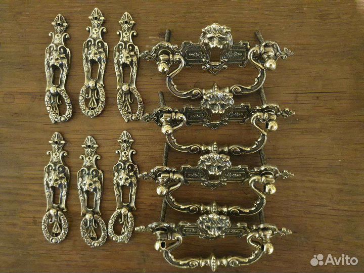 Комплект мебельных ручек для реставрации