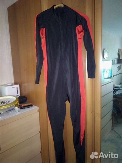Костюм для серфинга