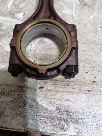 Поршень c шатуном Mitsubishi Lancer Cedia CS2A