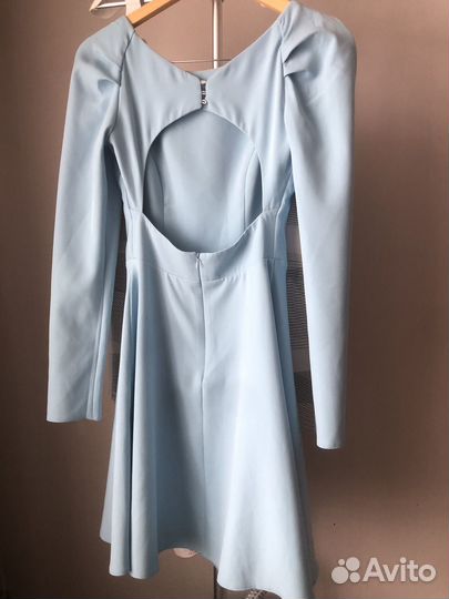 Платье мини с открытой спиной