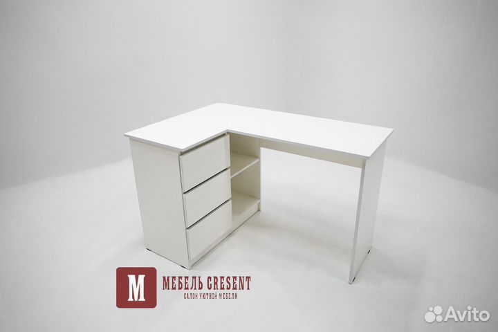 Угловой компьютерный стол Охта