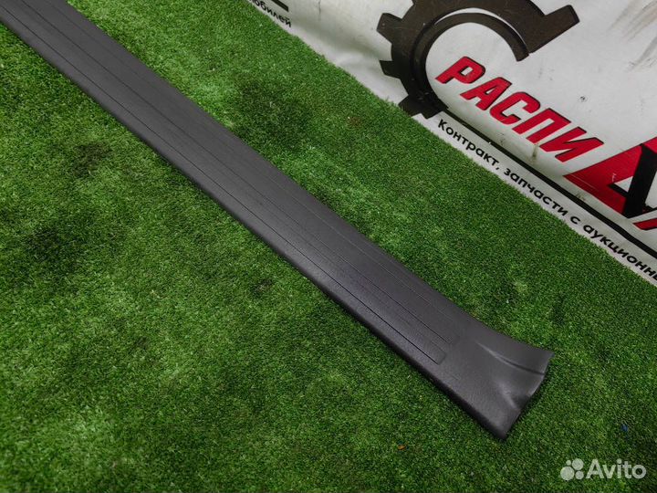 Накладка на ковролин порога передняя правая Toyota