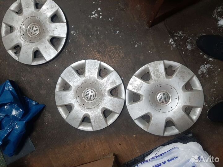 Колпаки фольксваген R15 оригиналы -3шт