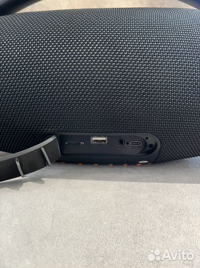 Колонка JBL boomsbox 3 со светящимися динамиками