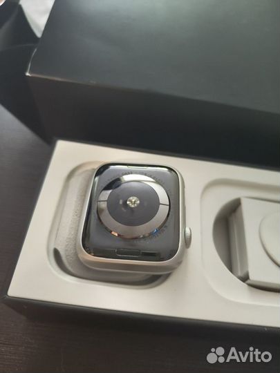 Часы apple watch 4 44 mm nike edition