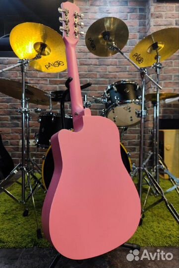 Акустическая гитара для начинающих (комплект)