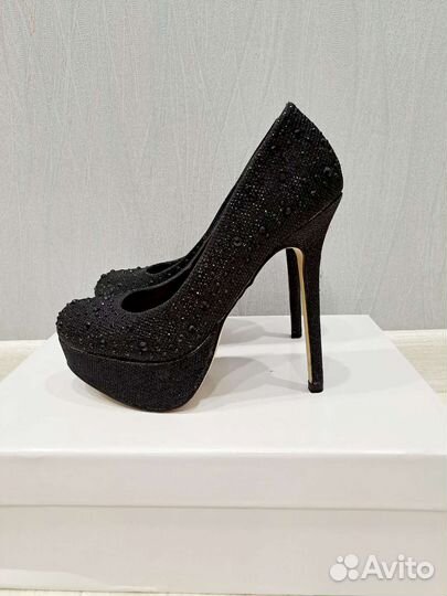 Туфли женские со стразами 35 размер